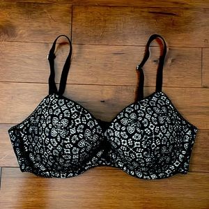 Victoria’s Secret Lace Bra - 36C